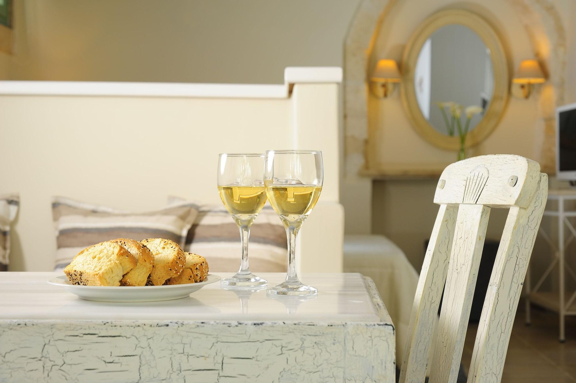 Hotel Mythos Boutique 4*